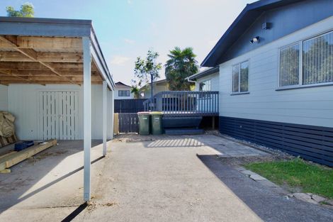 Photo of property in 1/64 Borich Road, Sunnyvale, Auckland, 0612