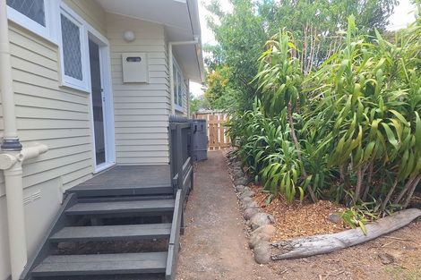 Photo of property in 5 Simpson Road, Ranui, Auckland, 0612