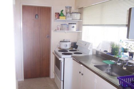 Photo of property in 3c Peckham Grove, Tawa, Wellington, 5028