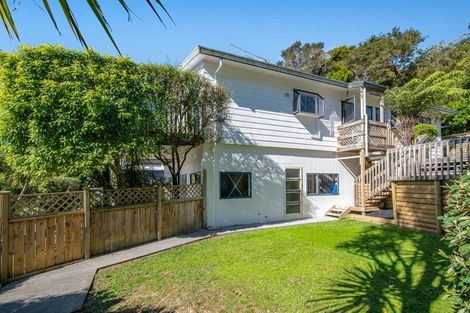 Photo of property in 12 Emery Grove, Bayview, Auckland, 0629