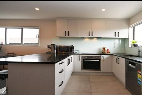 Photo of property in 2/49 Arawa Street, New Lynn, Auckland, 0600