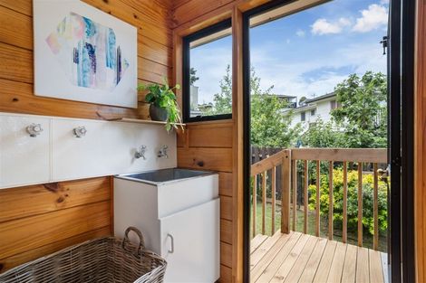 Photo of property in 2/16 Laurina Road, Sunnynook, Auckland, 0620