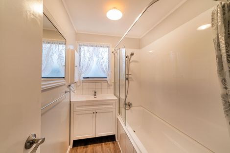 Photo of property in 2/12 Palmers Road, Clendon Park, Auckland, 2103