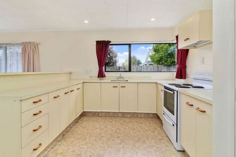 Photo of property in 8a Rutland Street, Utuhina, Rotorua, 3015