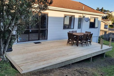 Photo of property in 3 Mayaro Crescent, Grenada Village, Wellington, 6037