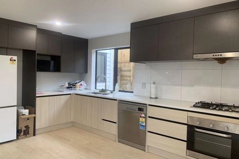 Photo of property in 98 Cardiff Road, Pakuranga, Auckland, 2010