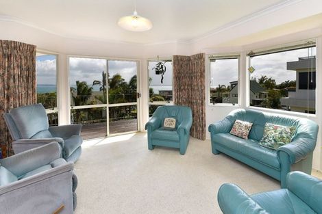 Photo of property in 37 Pacific Parade, Army Bay, Whangaparaoa, 0930
