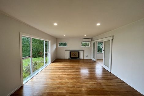 Photo of property in 50 Farquhar Road, Glendene, Auckland, 0602