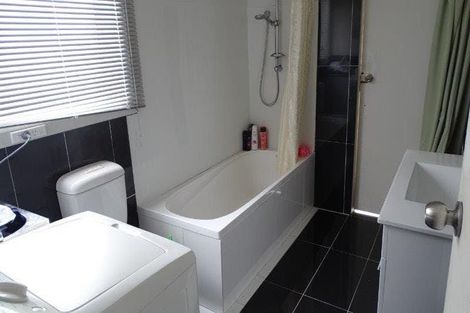 Photo of property in 42c Weraroa Road, Levin, 5510