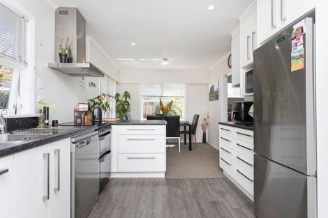 Photo of property in 25 Ries Street, Dannevirke, 4930