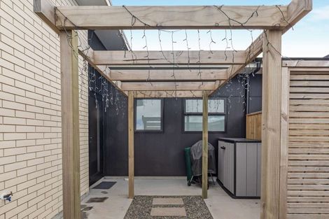 Photo of property in 2 Kaitaka Way, Papamoa, 3118