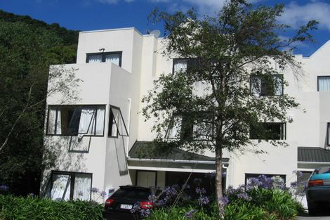 Photo of property in 26 Lawson Place, Mount Victoria, Wellington, 6011