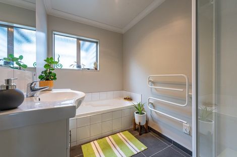 Photo of property in 35 Staithes Drive North, Whitby, Porirua, 5024