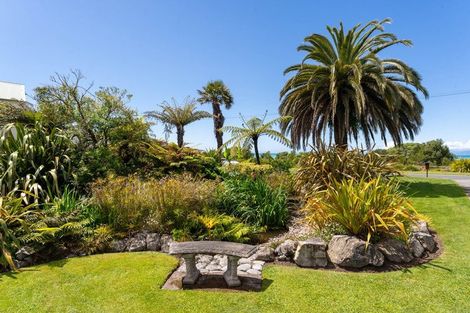 Photo of property in 18 Cliff Road, Tasman, Upper Moutere, 7173