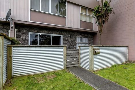 Photo of property in 2/57 Carrington Street, Lower Vogeltown, New Plymouth, 4310