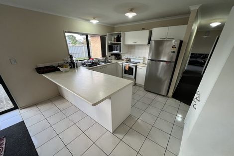 Photo of property in 1/415 Roscommon Road, Clendon Park, Auckland, 2103