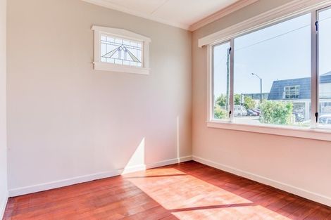 Photo of property in 307 Alexandra Street, Hastings, 4122