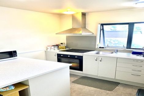 Photo of property in 1/53 The Avenue, Albany, Auckland, 0632