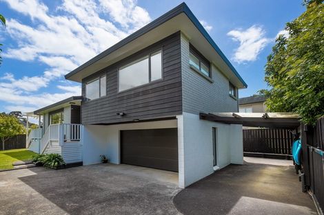 Photo of property in 2/41 Wright Road, Point Chevalier, Auckland, 1022