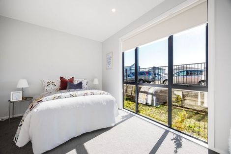 Photo of property in 2 Picnic Point Road, Hobsonville, Auckland, 0616
