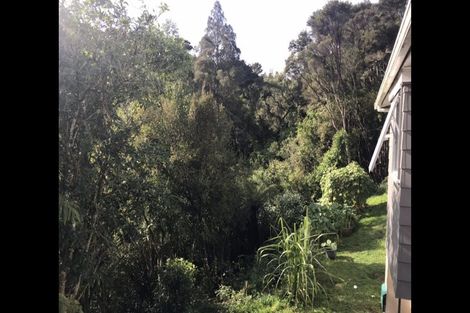 Photo of property in 28 Spinella Drive, Bayview, Auckland, 0629