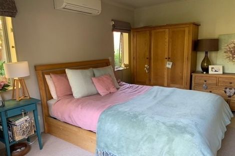 Photo of property in 9 Fergy Crescent, Wattle Downs, Auckland, 2103