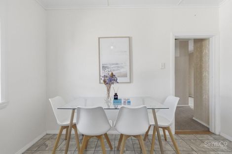 Photo of property in 72 Alma Road, Gonville, Whanganui, 4501