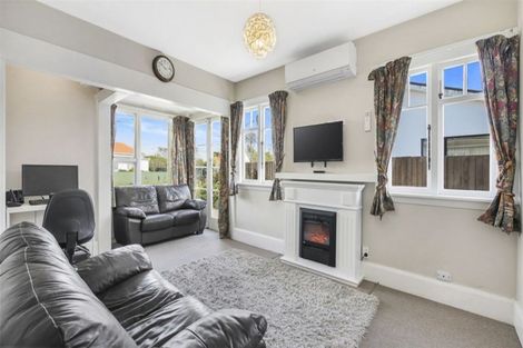Photo of property in 385 Keyes Road, New Brighton, Christchurch, 8083
