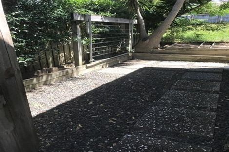 Photo of property in 2/9 Tyne Road, Forrest Hill, Auckland, 0620