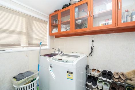 Photo of property in 6 Cricket Place, Melville, Hamilton, 3206