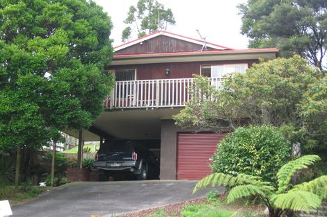Photo of property in 76 Daffodil Street, Titirangi, Auckland, 0604