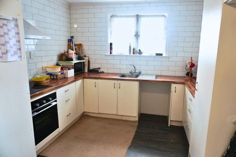 Photo of property in 16 Parrs Cross Road, Henderson, Auckland, 0612