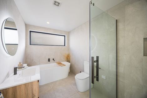 Photo of property in 34b William Souter Street, Forrest Hill, Auckland, 0620