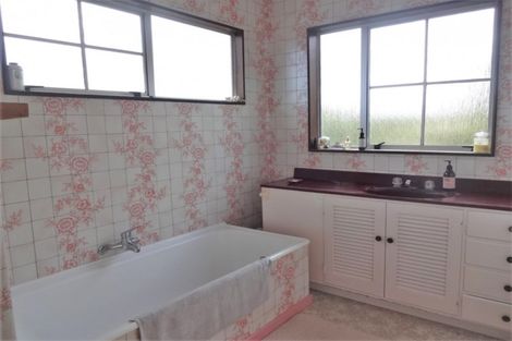 Photo of property in 11 Cape Road, Mangere, Auckland, 2022