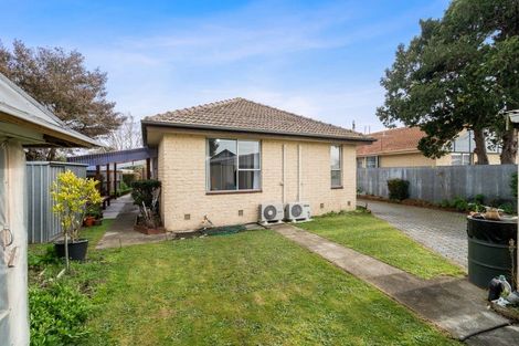 Photo of property in 5 Mckellar Place, Hornby, Christchurch, 8042