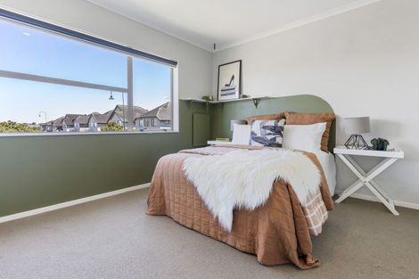 Photo of property in 26 Heidi Crescent, Flat Bush, Auckland, 2016