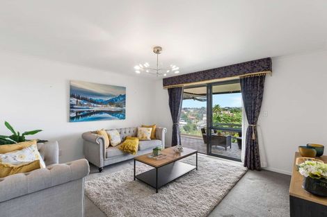 Photo of property in 15 Bella Villa Drive, Waiuku, 2123