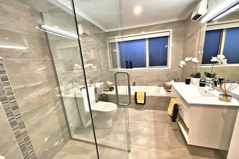 Photo of property in 21 Amsharlo Drive, Kerikeri, 0230