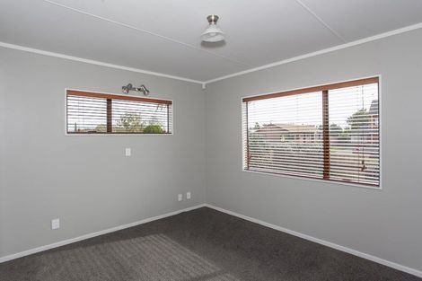 Photo of property in 62 Benmore Avenue, Cloverlea, Palmerston North, 4412