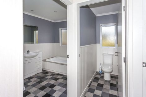 Photo of property in 124a Kon Tiki Road, Whiritoa, Whangamata, 3691