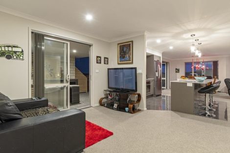 Photo of property in 2 Damien Place, Ohauiti, Tauranga, 3112