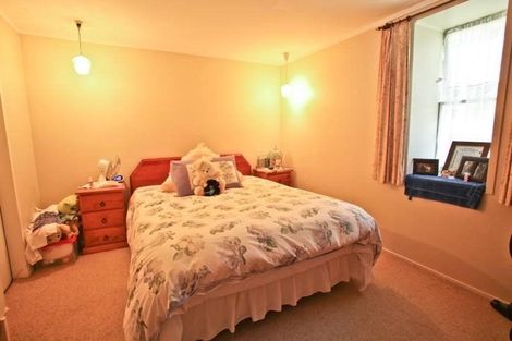 Photo of property in 35 Easton Park Parade, Glenfield, Auckland, 0629