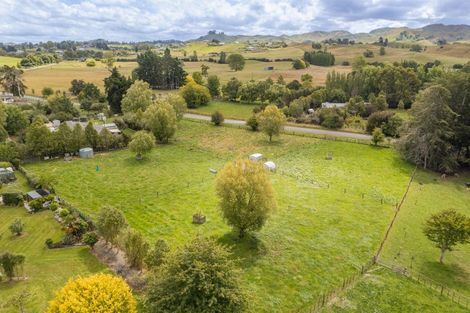 Photo of property in 345 White Road, Waipawa, Otane, 4277