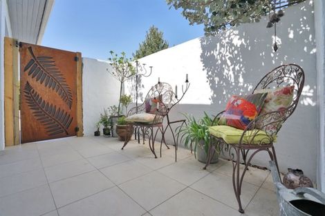 Photo of property in 21 Steele Road, Forest Lake, Hamilton, 3200