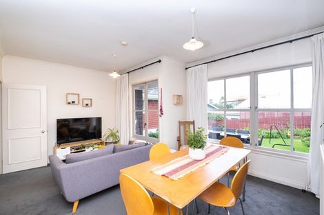 Photo of property in 72b Te Mata Road, Havelock North, 4130