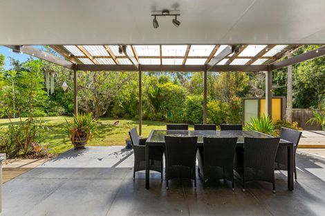 Photo of property in 2395 State Highway 1, Brynderwyn, Maungaturoto, 0587