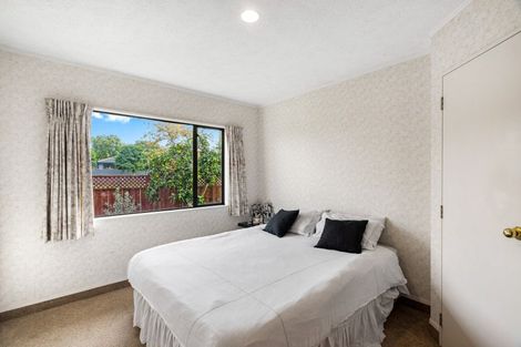 Photo of property in 1 Hyatt Grove, Greenmeadows, Napier, 4112