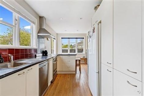 Photo of property in 19 Pitcairn Crescent, Bryndwr, Christchurch, 8053