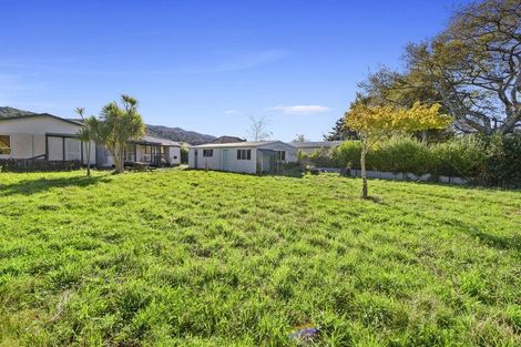 Photo of property in 4/5 Westminster Road, Wainuiomata, Lower Hutt, 5014