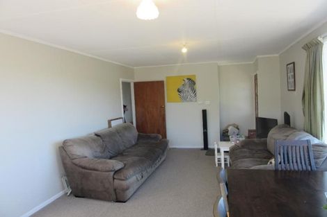 Photo of property in 1/28 Merton Avenue, Glenfield, Auckland, 0627